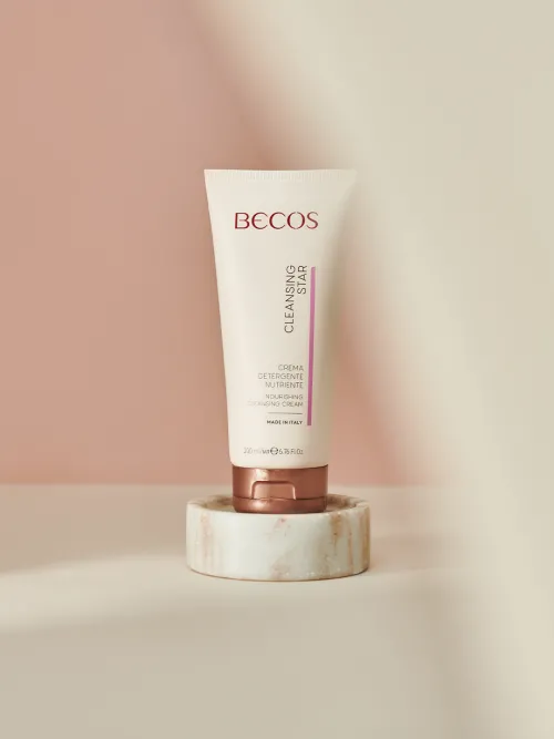La crema detergente viso di Becos.