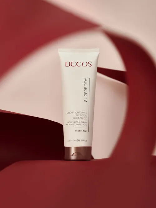 La crema idratante acido ialuronico di Becos.